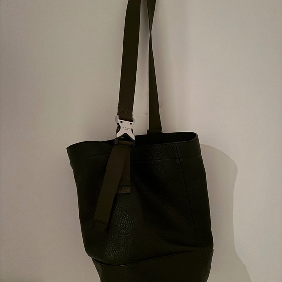 Rag Bone Large Bucket Cross Body (Like New) - Picture 1 of 3